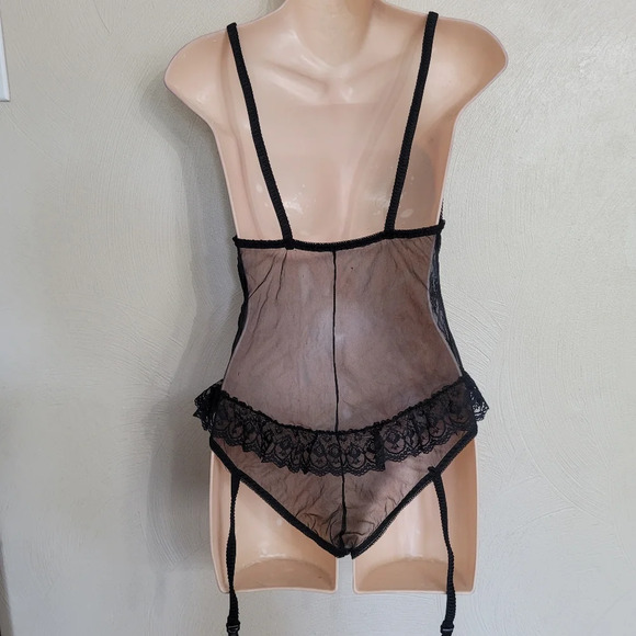 Vintage Victoria Secret Black and Pink Lace Mesh Teddy Size Women's Medium - Picture 2 of 8